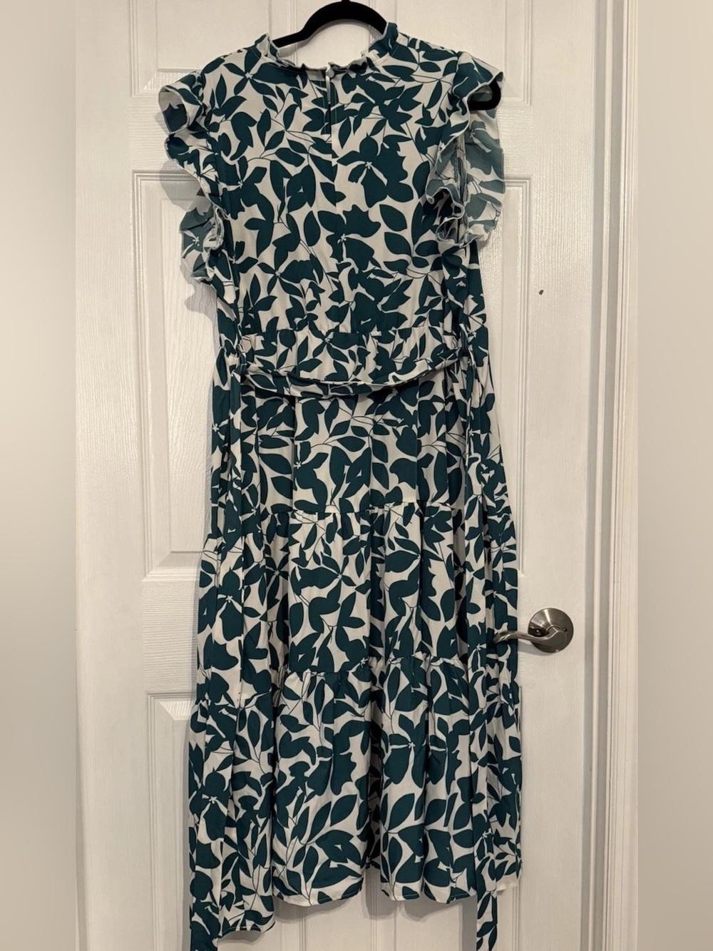 SHEIN Teal and White Leaf-Print Tiered Maxi Dress